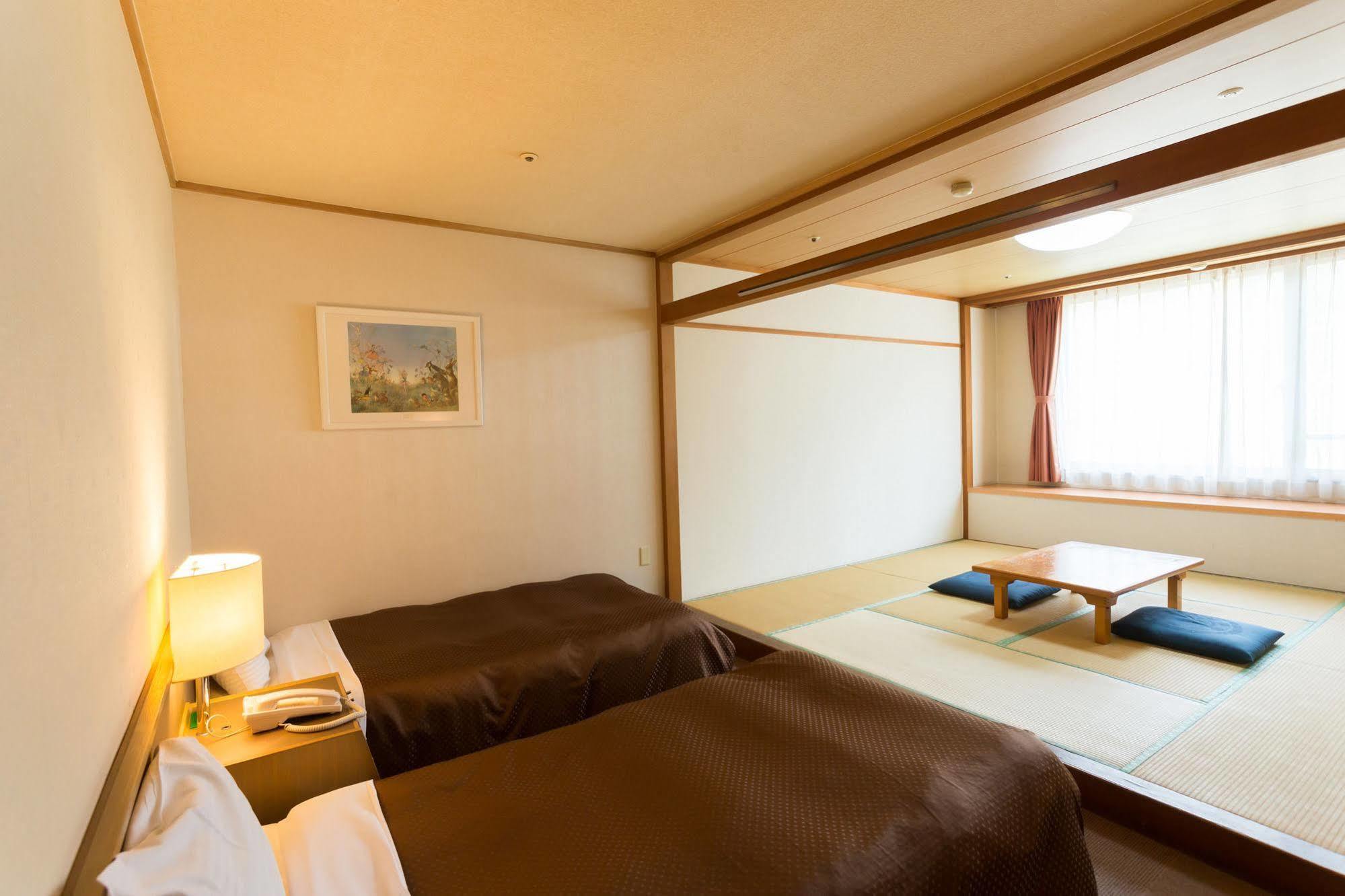 Washigatake Kogen Hotel Rainbow Gujo Exteriör bild